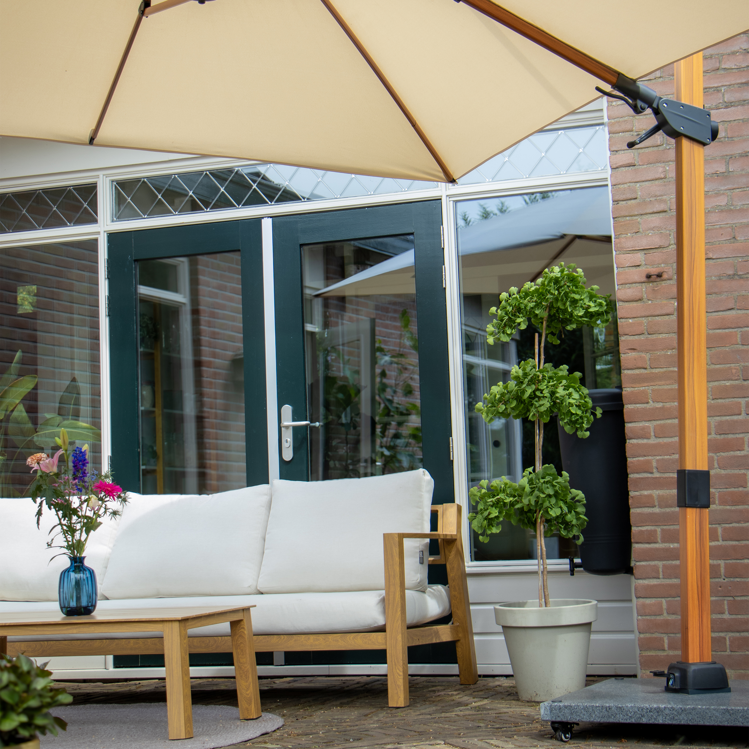 Apollo Premium Zweefparasol 300x300 Houtlook/beige 