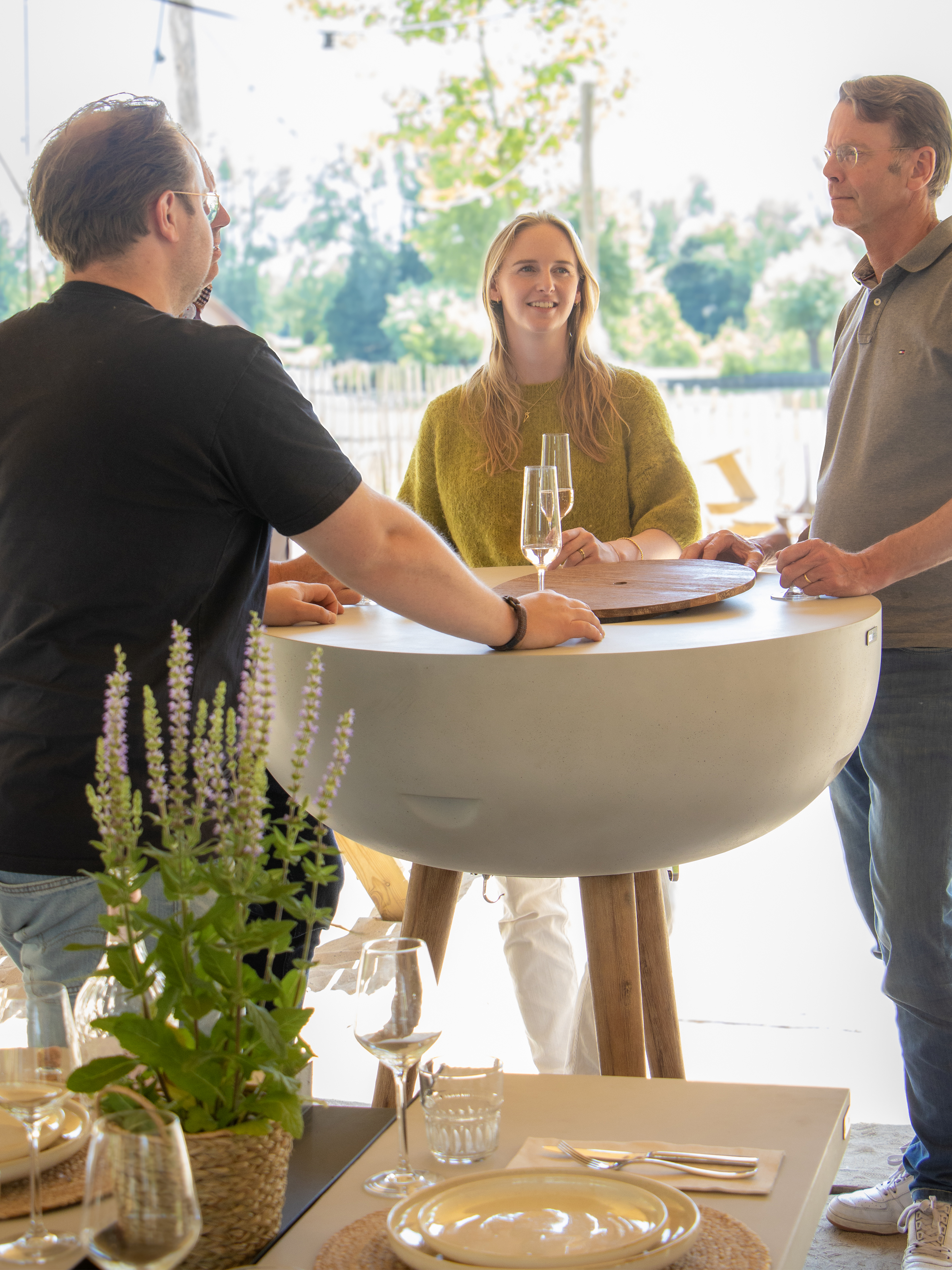 2-en-1 Mange debout/Glacière