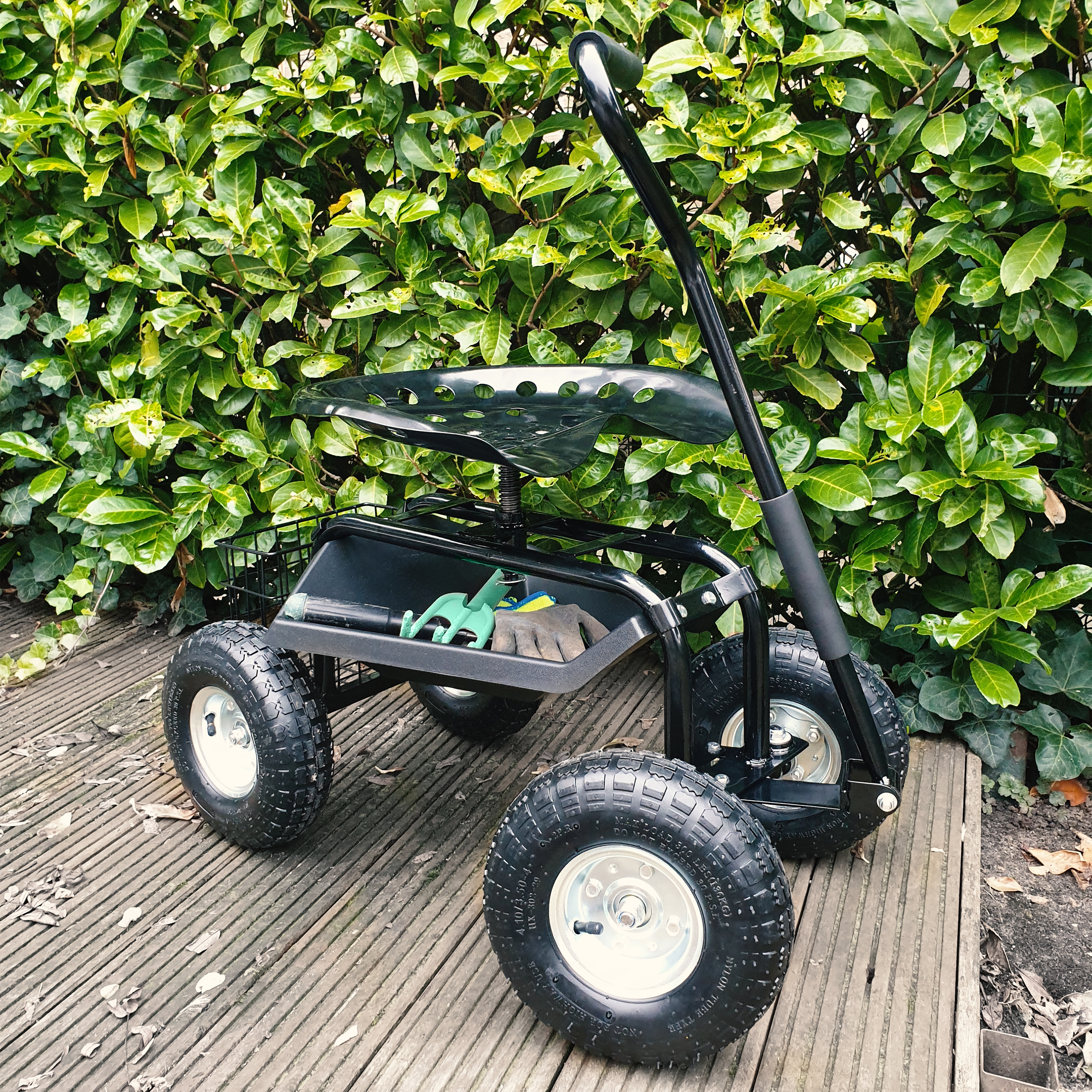 AG22 Rijdende Tuinkruk Zwart